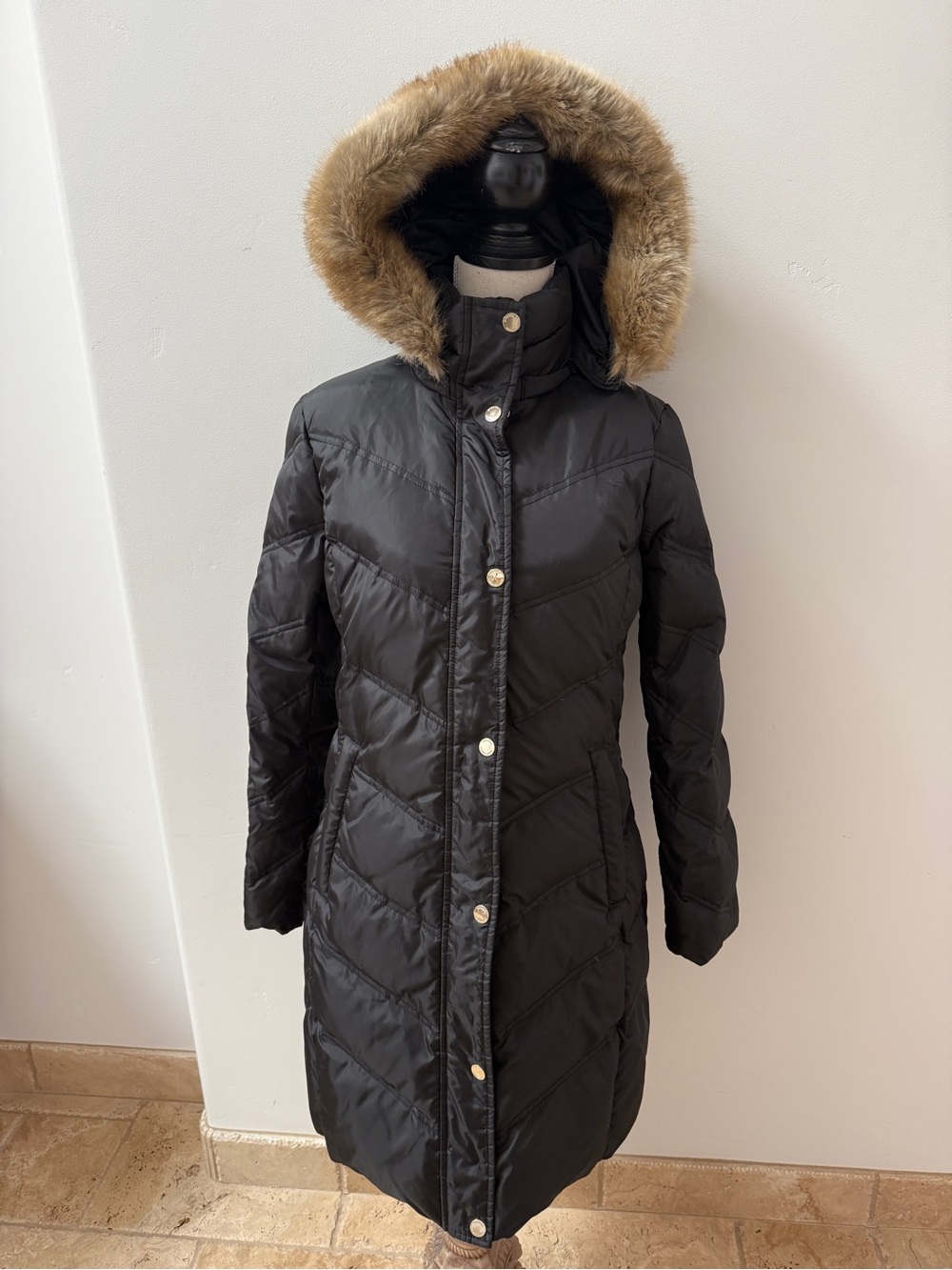 Michael Kors Black Puffer Coat with Faux Fur Trim Hood, EUC, Small